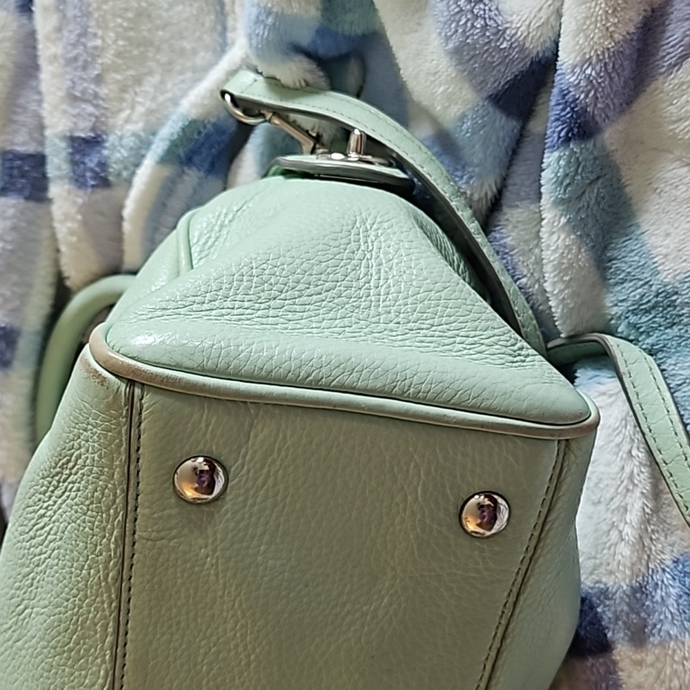 Coach Crossbody satchel in light seafoam green - Picture 6 of 10